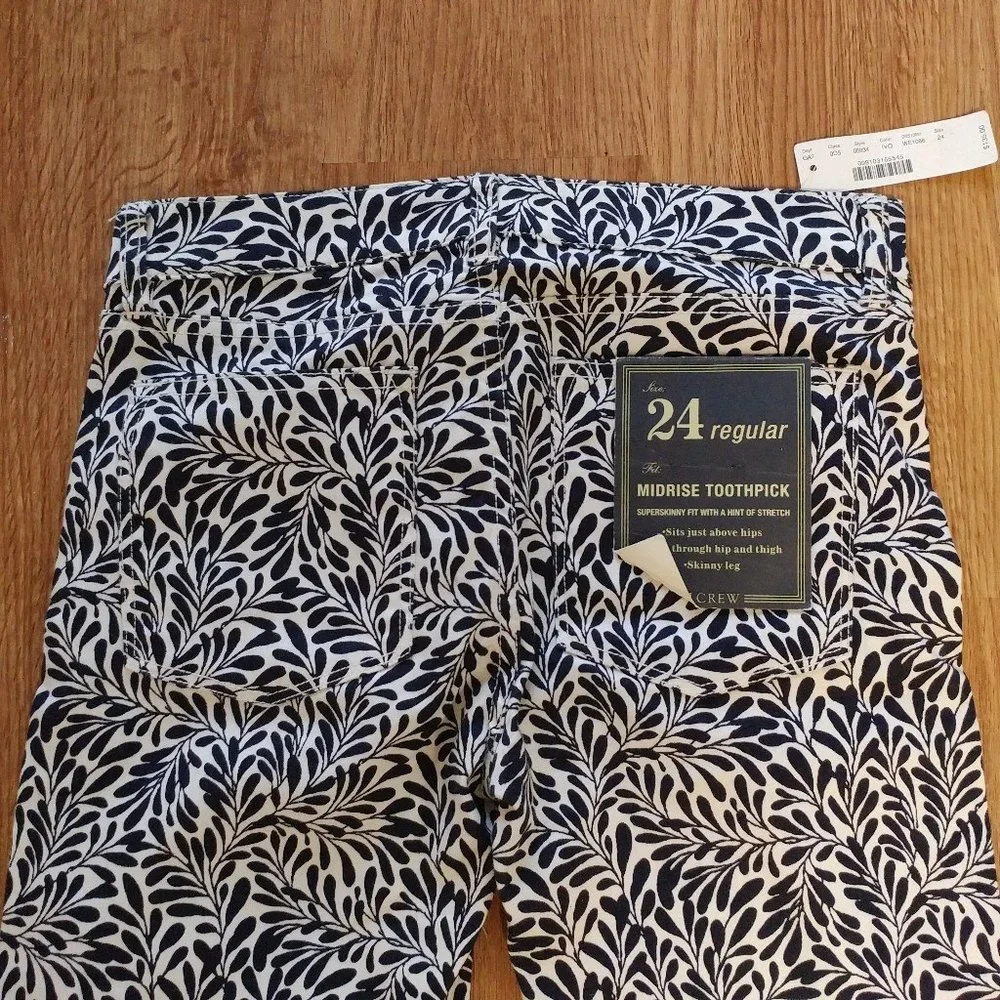 J. Crew Mid-rise Toothpick Black & White Fern Print Pants - Size 24 NWT.